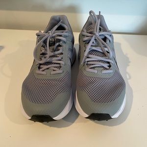 Nike Men’s running shoe. Size 11.